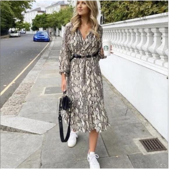 “DONATED” Zara, “SOLD OUT,” Snake Print MIDI Dress w/ Contrasting Belt, Sz L - Picture 9 of 9